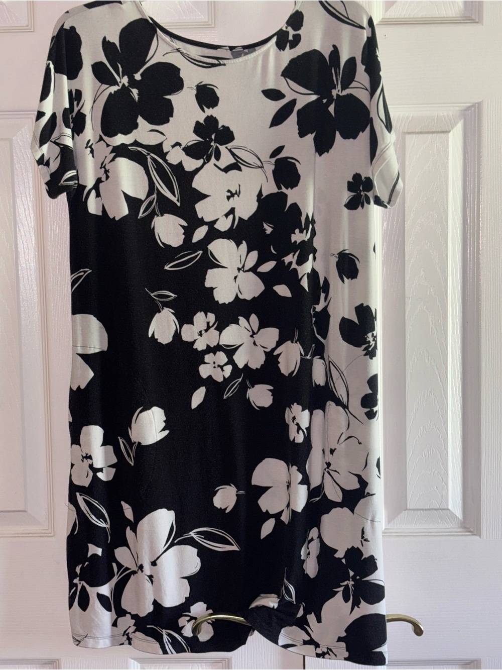 Donna Karan Black and White Floral Tunic Top